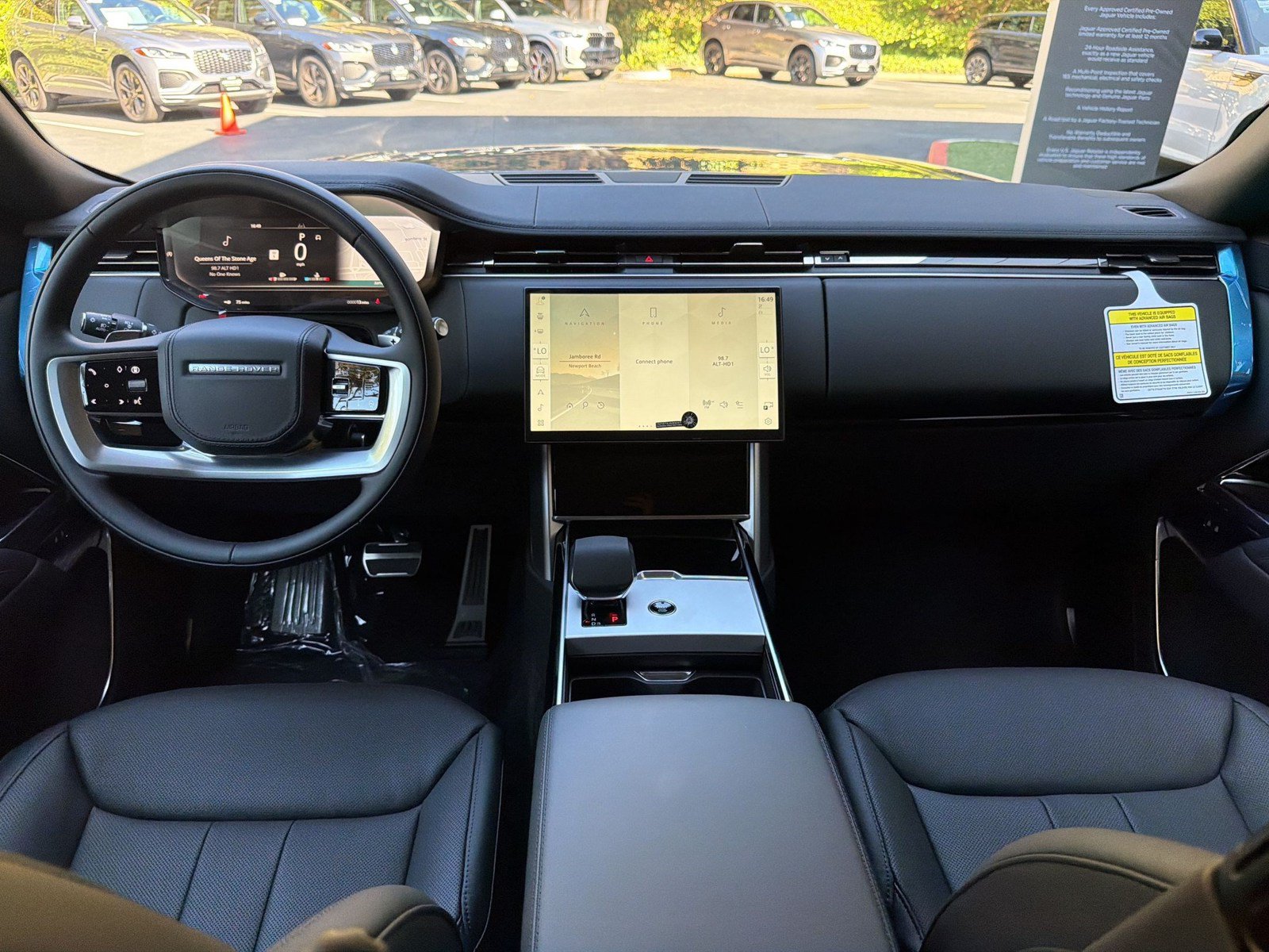 New 2026 Land Rover Range Rover SE AWD/4WD image 16