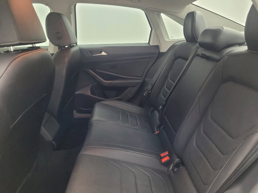 Used 2019 Volkswagen Jetta SEL Premium FWD image 18