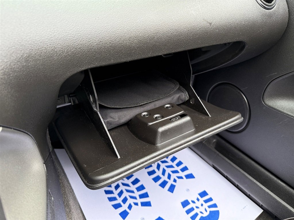 Used 2008 Pontiac Solstice GXP w/ Premium Package image 47