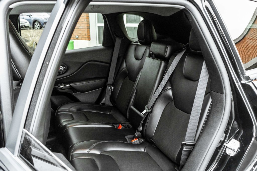 Used 2021 Jeep Cherokee Latitude Plus image 26