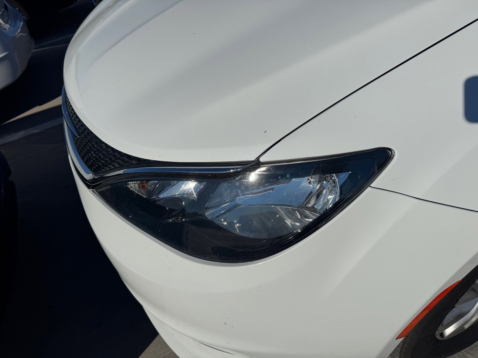 Used 2018 Chrysler Pacifica LX w/ Tire & Wheel Group image 6