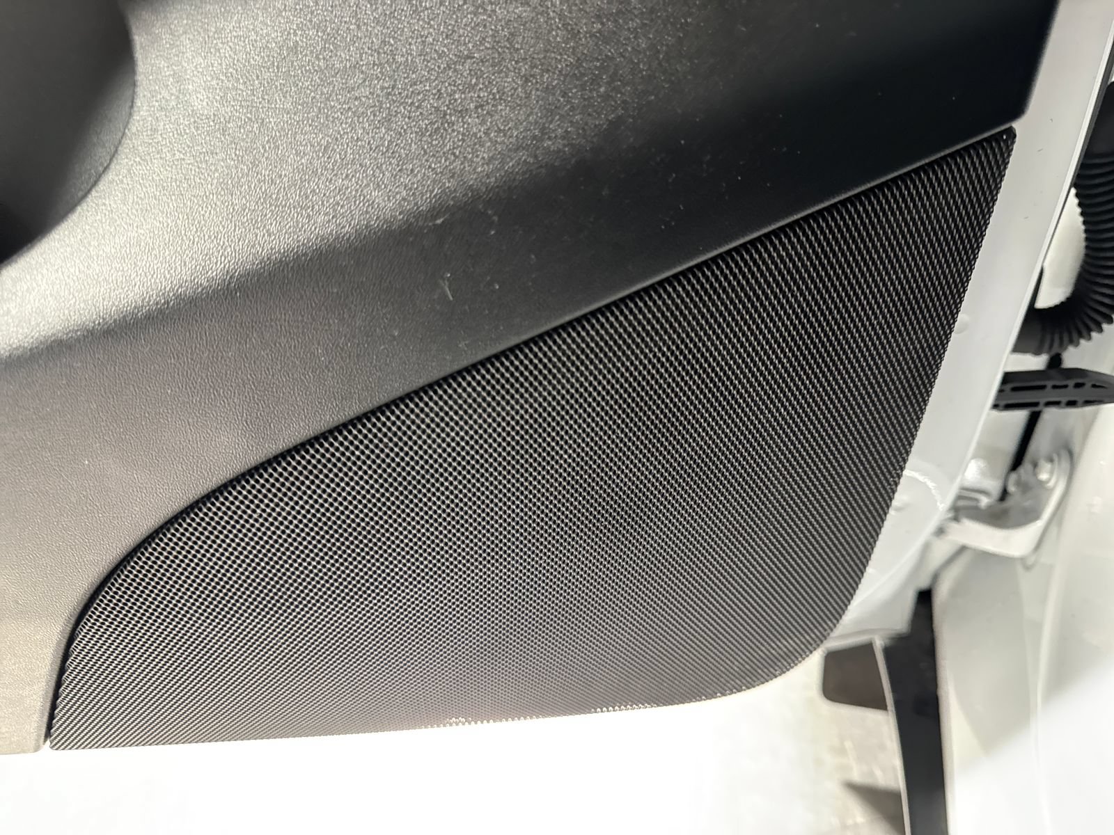 Used 2021 Tesla Model Y Long Range AWD/4WD image 17
