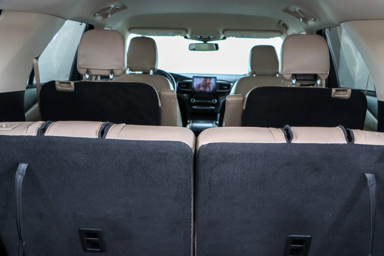 Used 2022 Ford Explorer Limited image 30