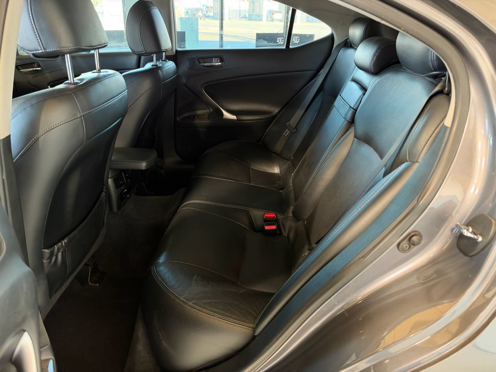 Used 2012 Lexus IS 250 w/ Premium Pkg Value Edition RWD image 9