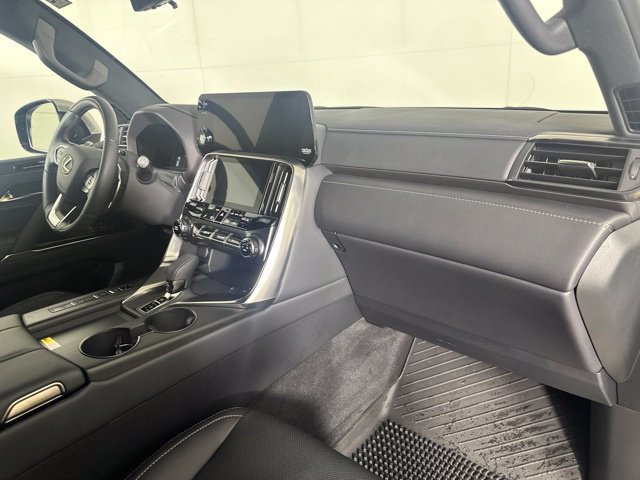 Used 2025 Lexus LX 700h Luxury AWD/4WD image 36