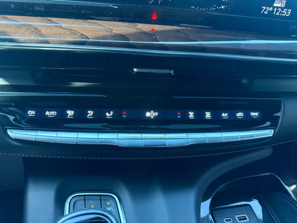 Used 2021 Cadillac Escalade Sport Platinum image 12