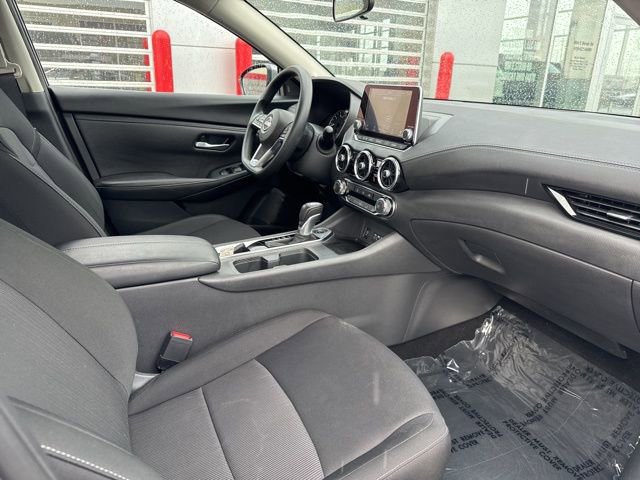 Used 2025 Nissan Sentra SV image 24