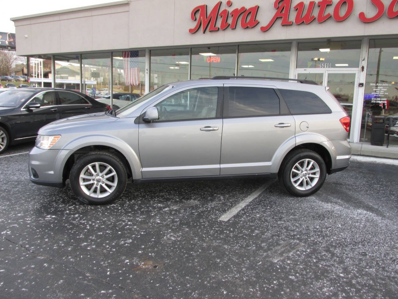 Used 2015 Dodge Journey SXT w/ Flexible Seating Group FWD image 2