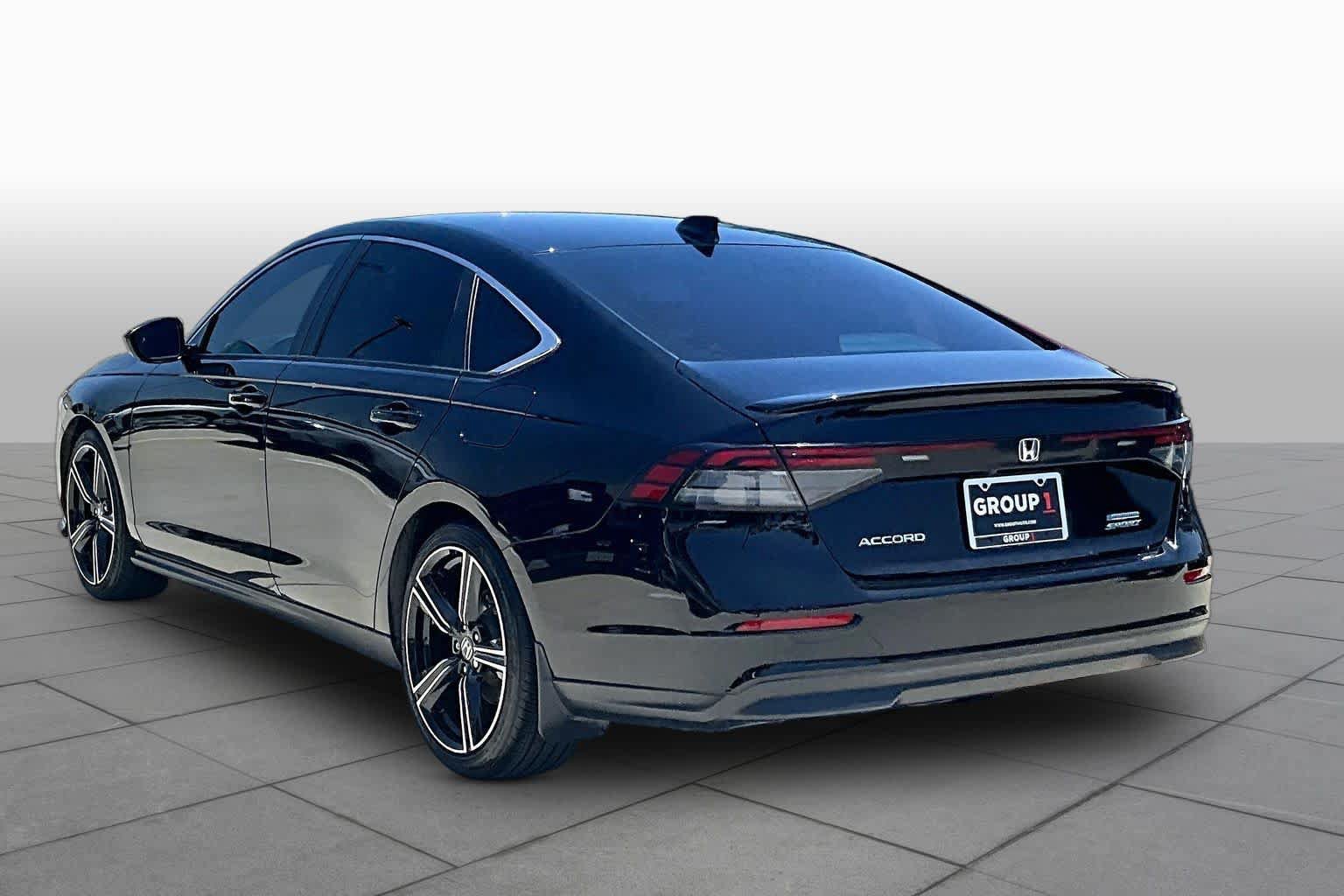Used 2024 Honda Accord Sport image 12