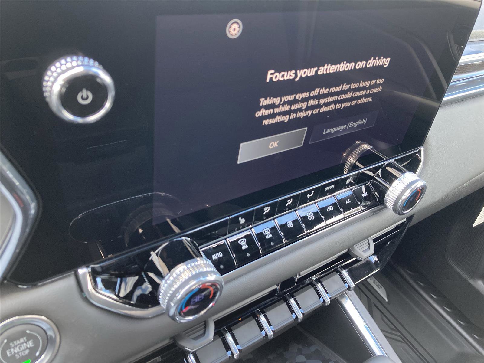 New 2026 GMC Canyon Elevation w/ Convenience Package image 31