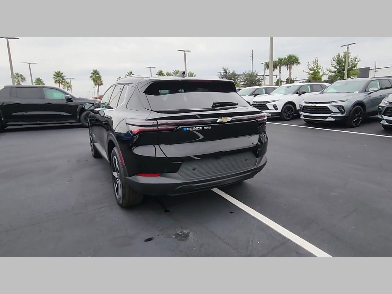 New 2026 Chevrolet Equinox EV LT AWD/4WD image 20