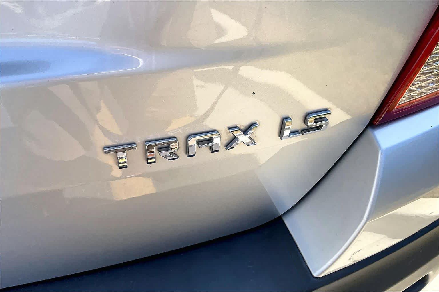 Used 2016 Chevrolet Trax LS FWD image 30