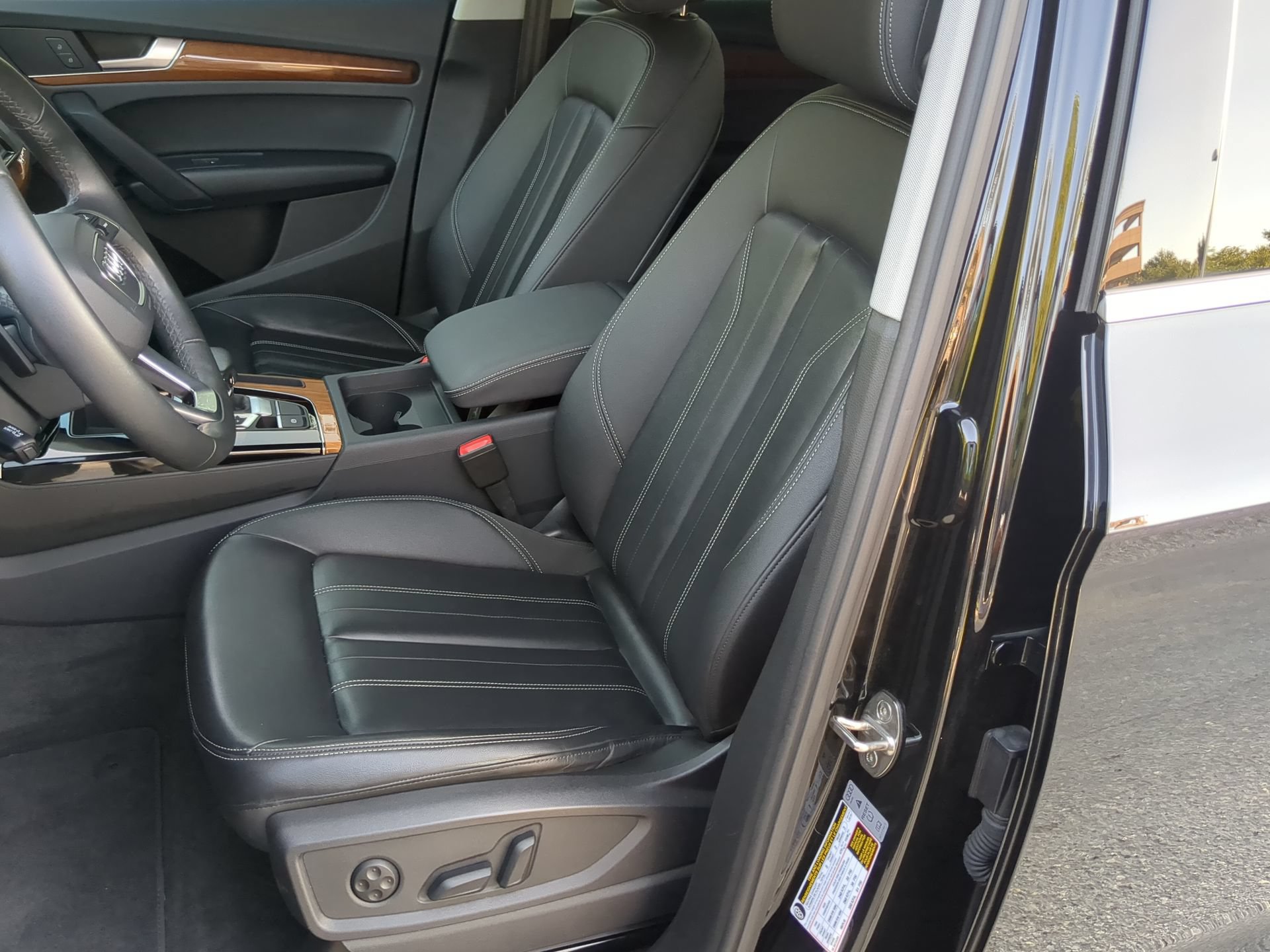 Used 2023 Audi Q5 2.0T Premium AWD/4WD image 57