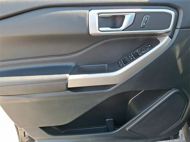 Used 2023 Ford Explorer XLT w/ Equipment Group 202A image 16