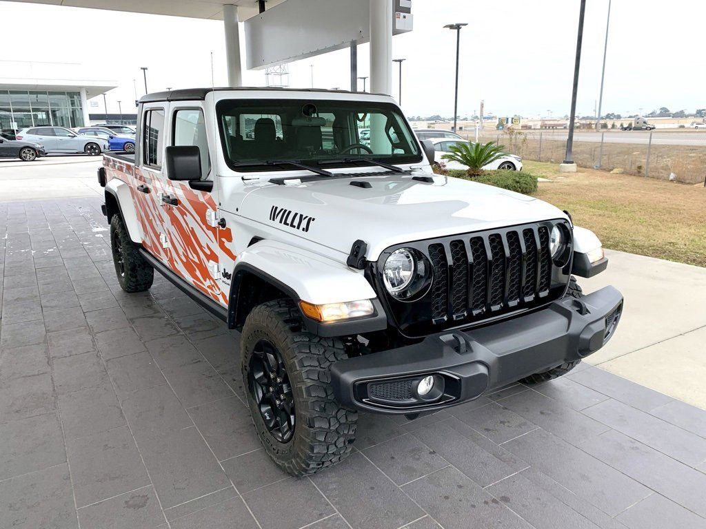 Used 2023 Jeep Gladiator Willys image 3