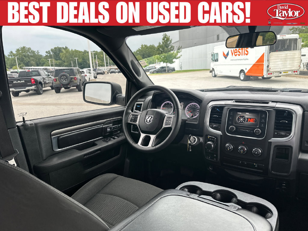 Used 2024 RAM 1500 Warlock AWD/4WD image 33