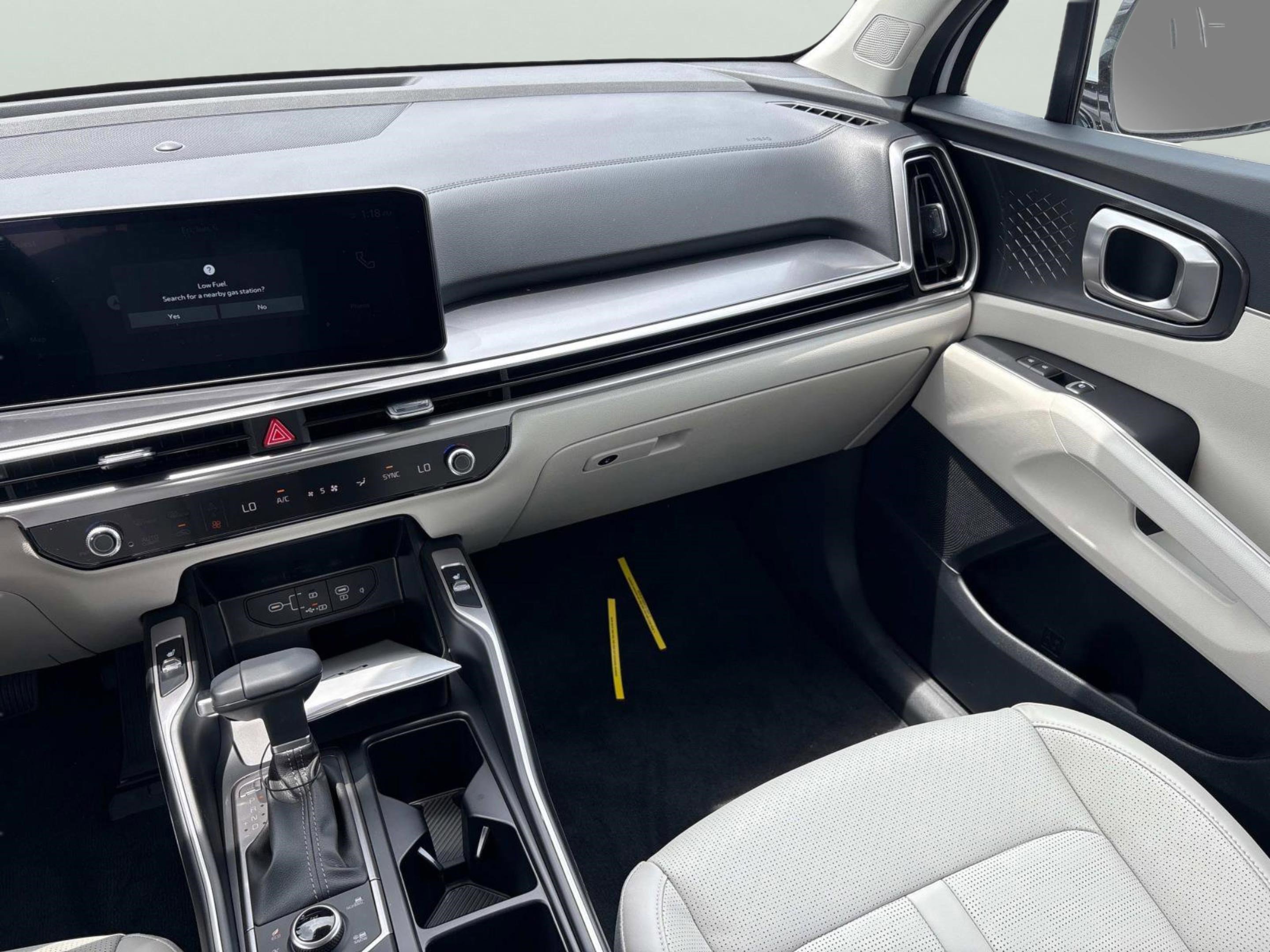 New 2025 Kia Sorento S image 14