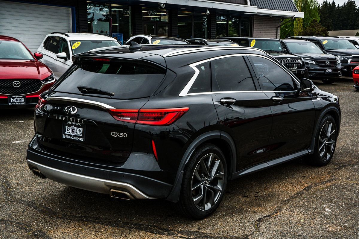 Used 2019 INFINITI QX50 Essential w/ Sensory Package AWD/4WD image 11
