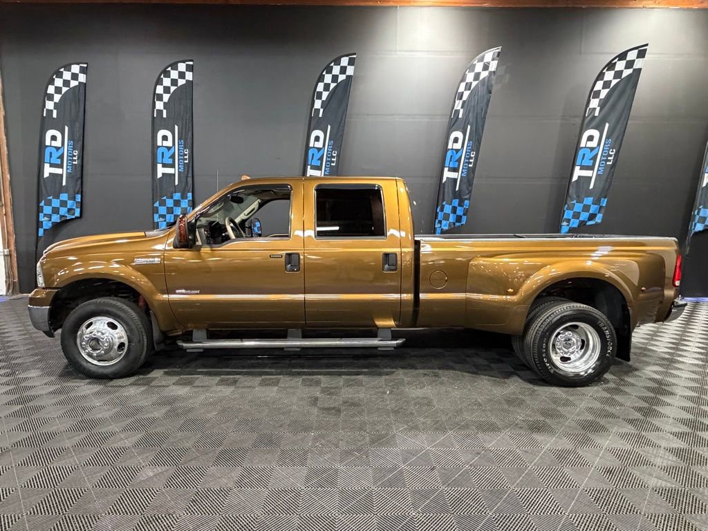 Used 2005 Ford F350 Lariat image 2
