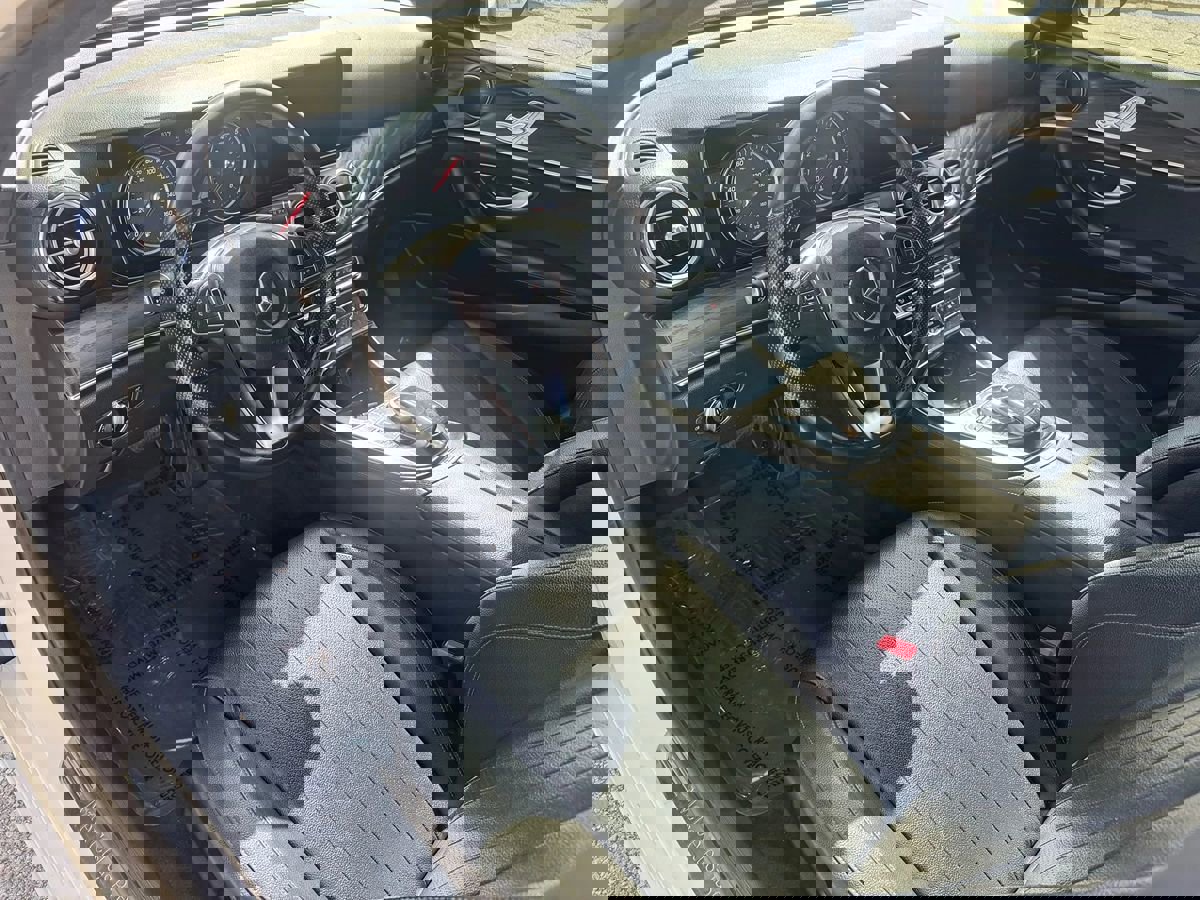 Used 2018 Mercedes-Benz E 300 w/ AMG Line Exterior image 9