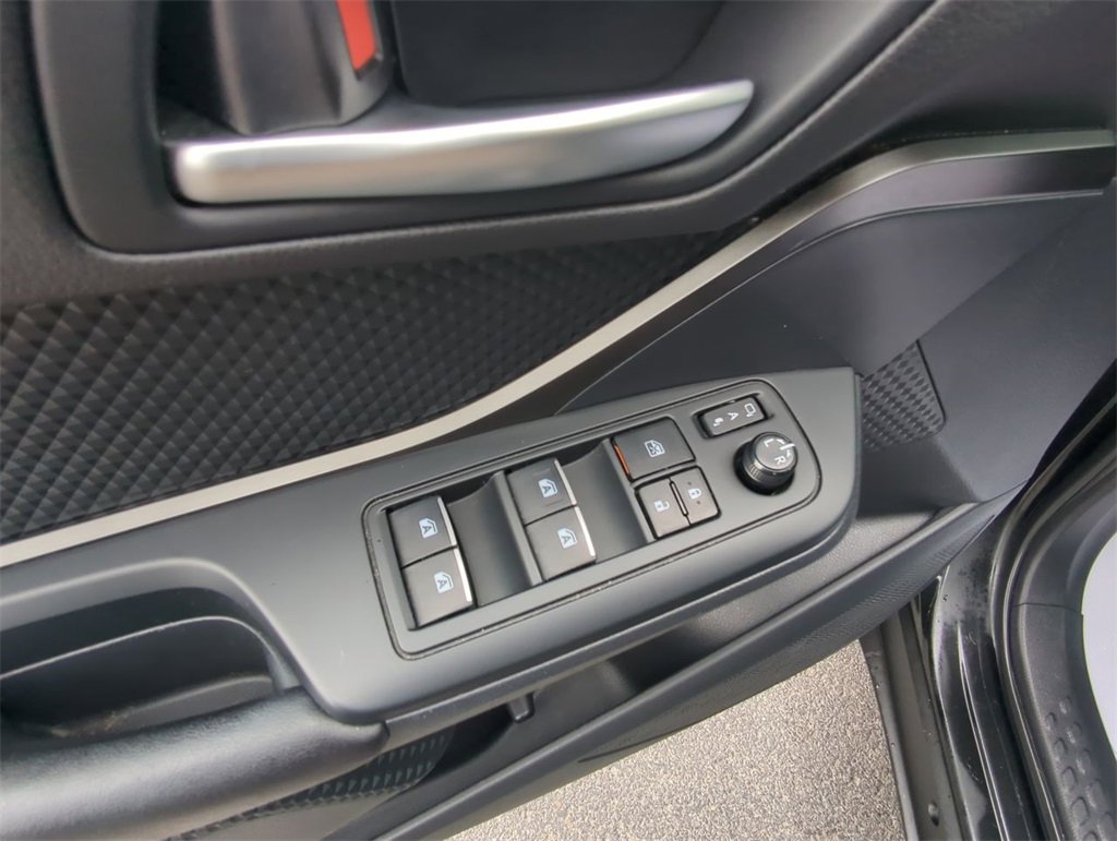 Used 2018 Toyota C-HR XLE image 13