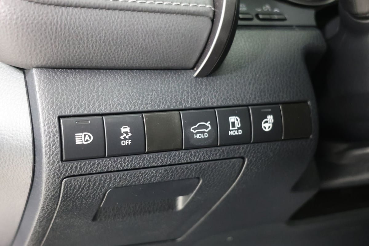 Used 2024 Toyota Camry SE FWD image 19