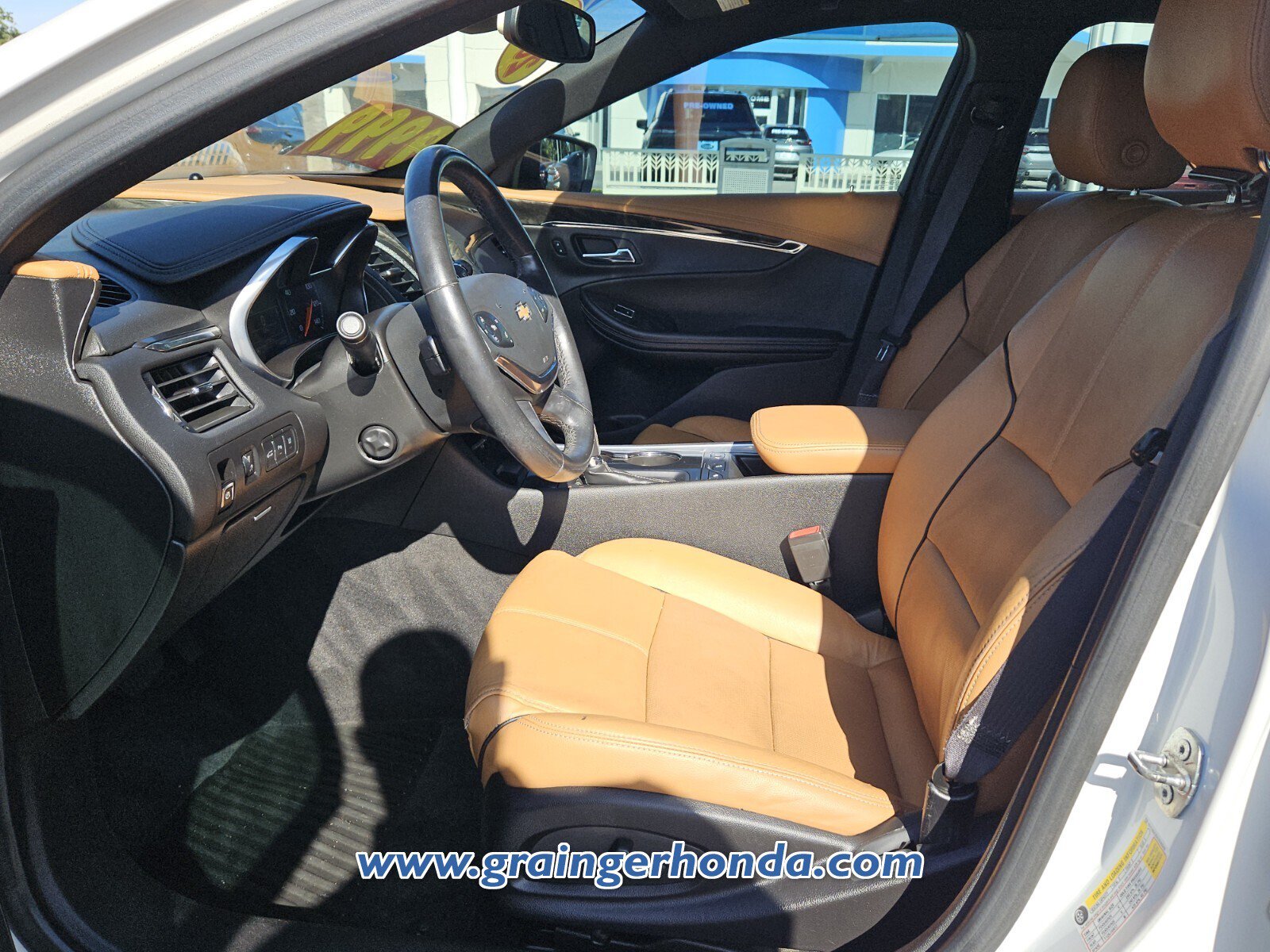 Used 2016 Chevrolet Impala LTZ w/ Enhanced Convenience Package FWD image 10
