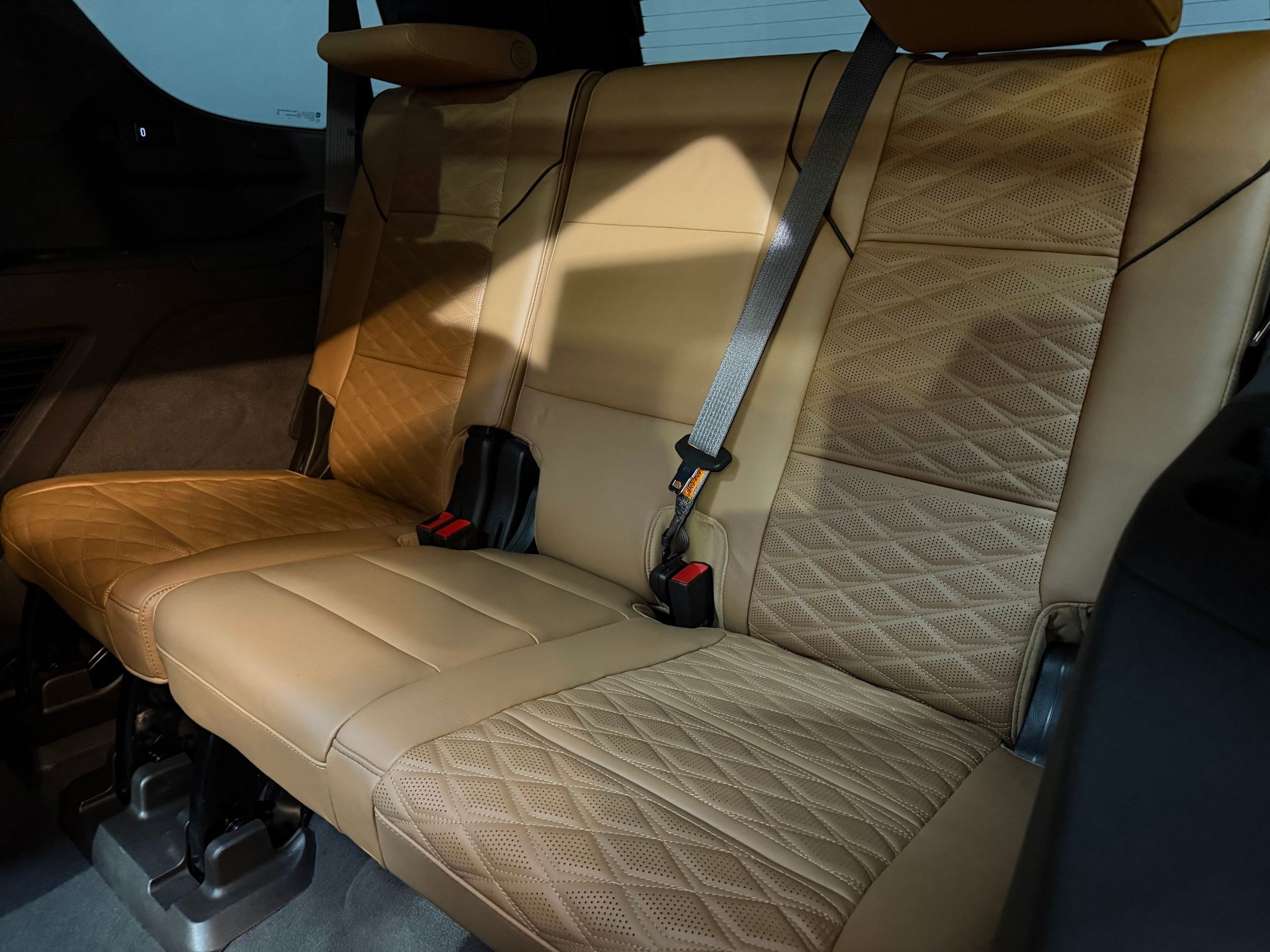 Used 2021 Cadillac Escalade Premium Luxury image 47
