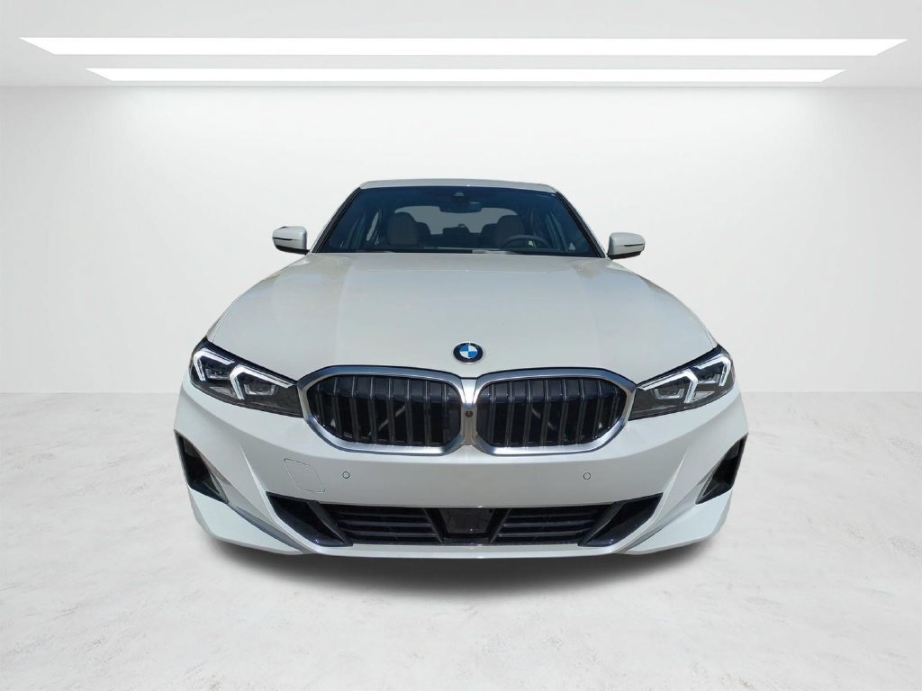 New 2026 BMW 330i Sedan w/ Convenience Package RWD image 9