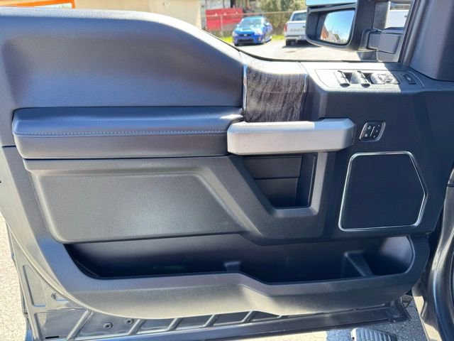 Used 2019 Ford F250 Lariat w/ Lariat Ultimate Package AWD/4WD image 11