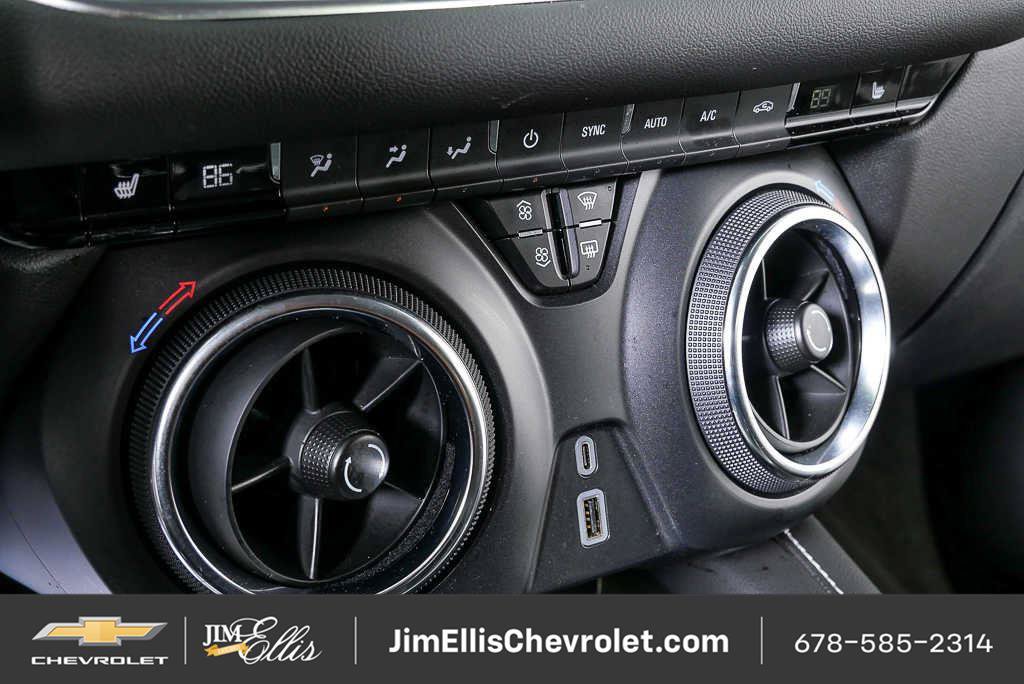 Certified 2025 Chevrolet Blazer LT FWD image 15
