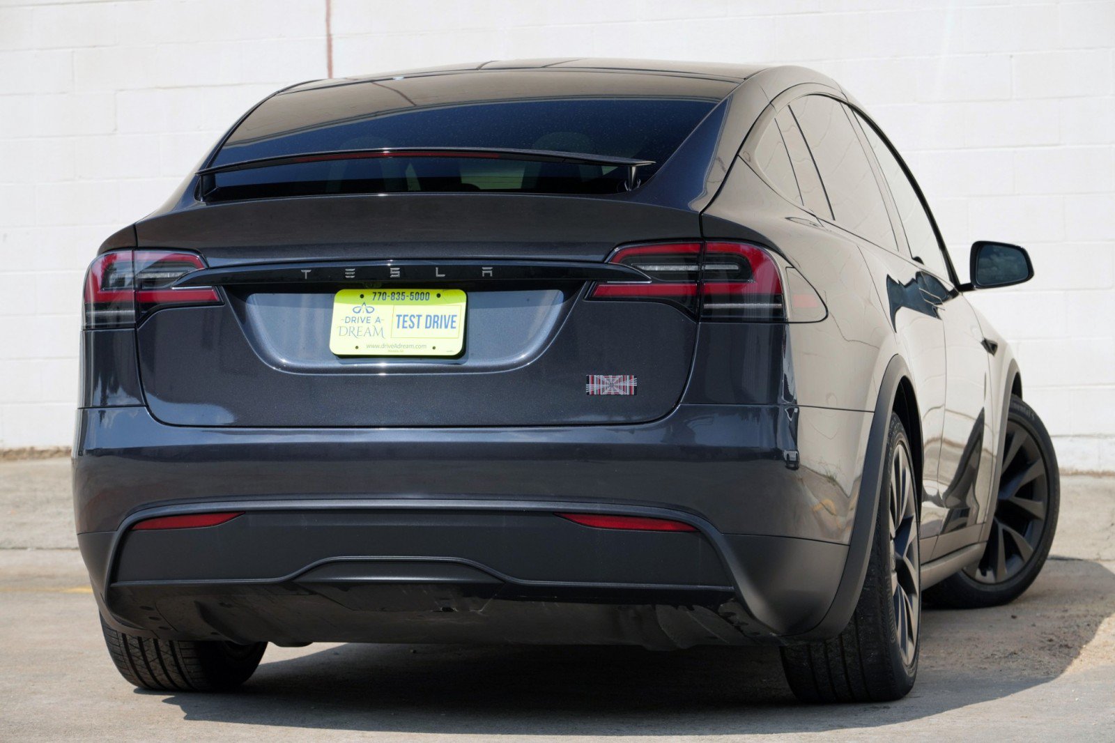 Used 2025 Tesla Model X Plaid AWD/4WD image 5