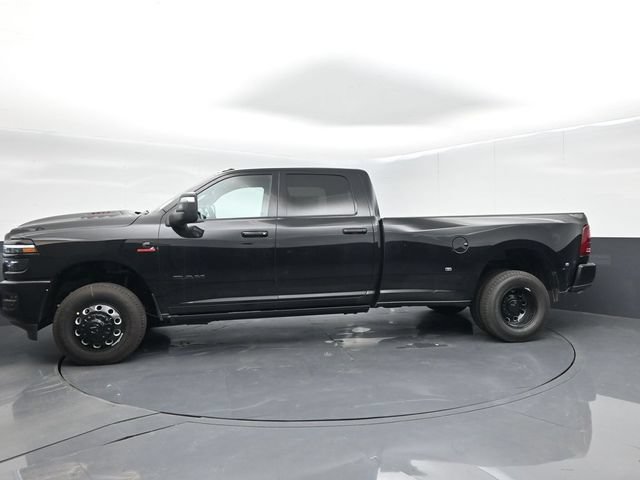 New 2026 RAM 3500 Laramie AWD/4WD image 5