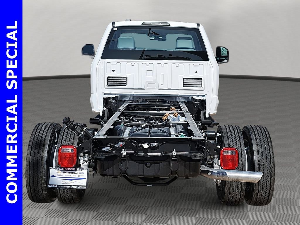 New 2025 Ford F550 4x4 Regular Cab Super Duty image 4