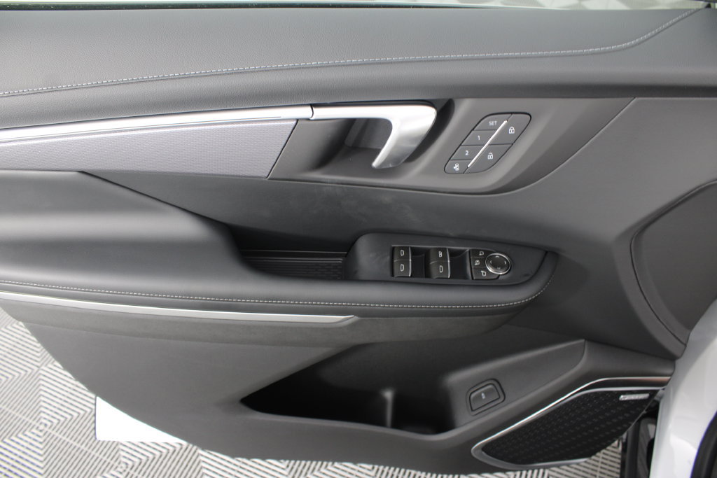 New 2027 Buick Enclave Sport Touring w/ Power Package FWD image 16