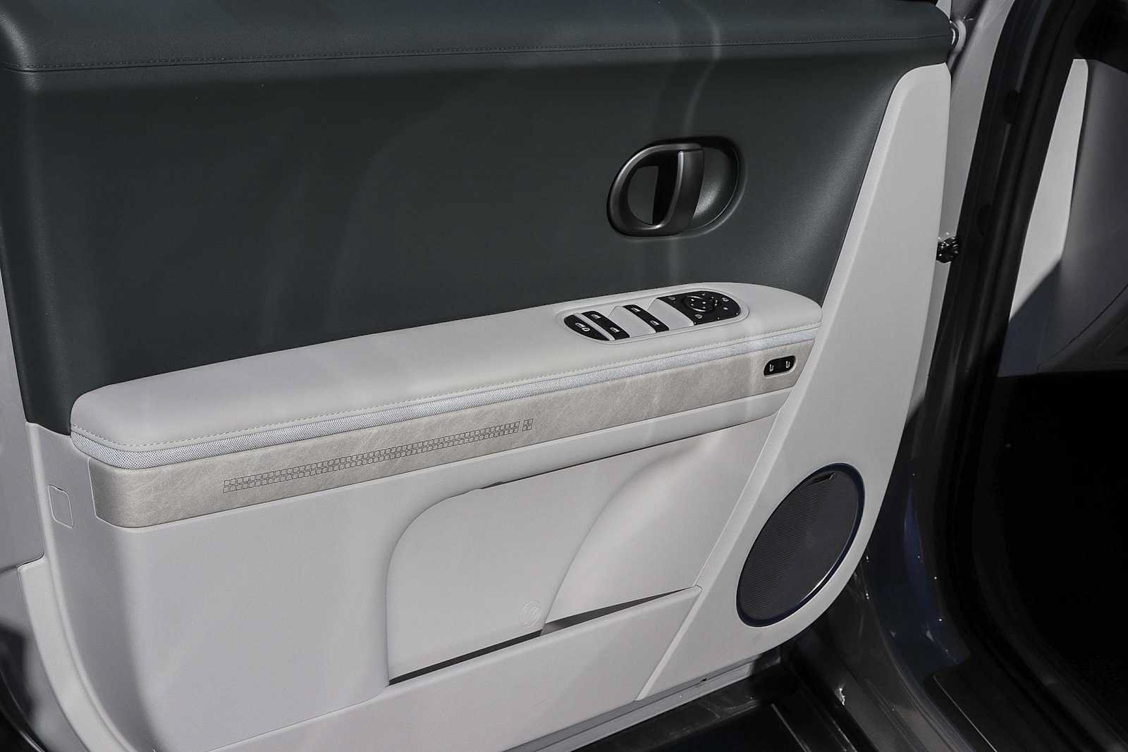 New 2026 Hyundai Ioniq 5 Limited RWD image 25