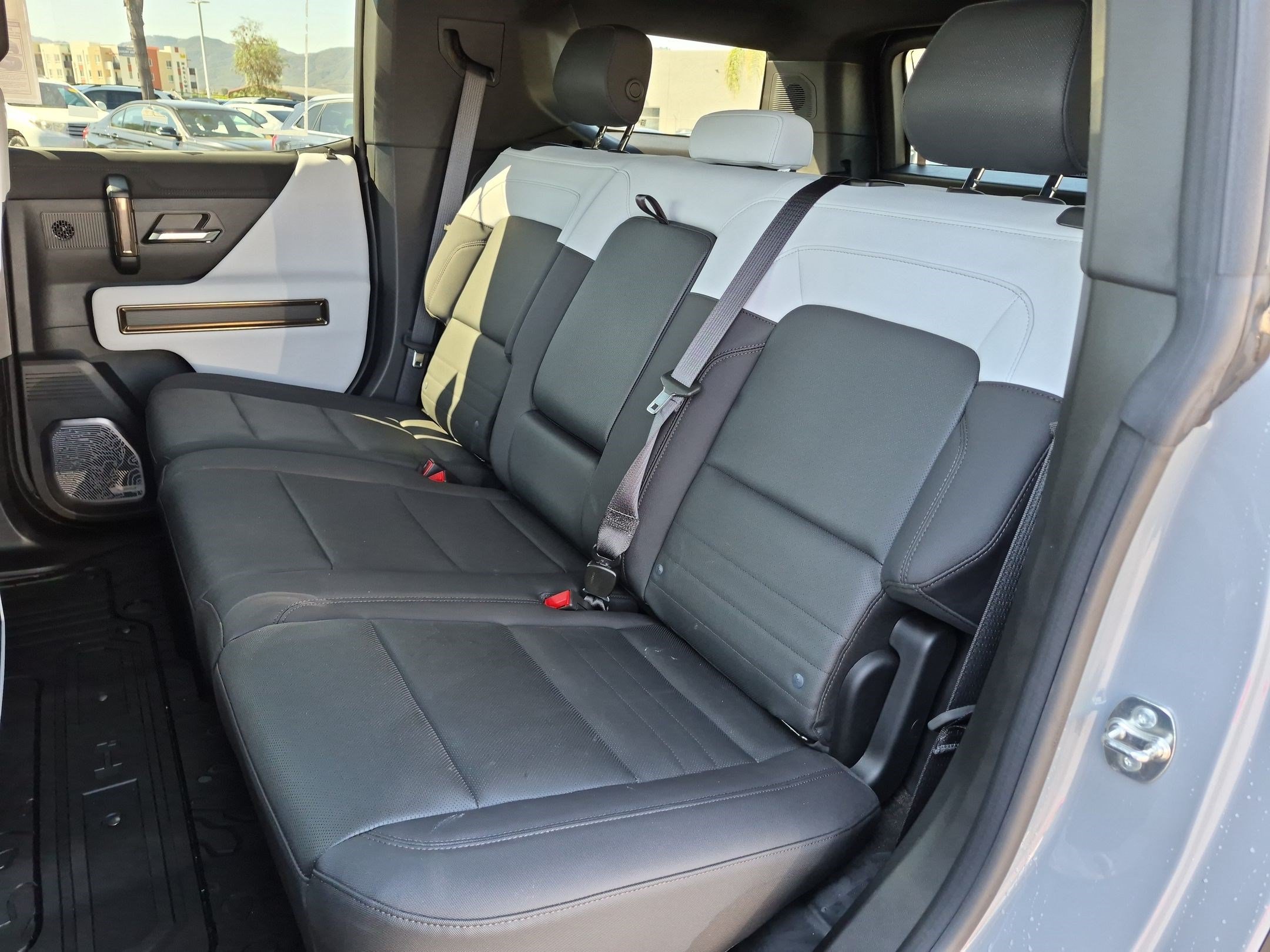 Used 2024 GMC Hummer EV 3X w/ Extreme Off-Road Package AWD/4WD image 30