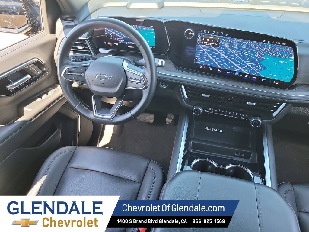 Used 2025 Chevrolet Suburban Z71 AWD/4WD image 23