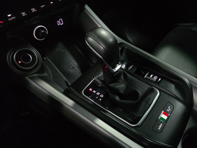 Used 2024 Alfa Romeo Tonale Ti AWD/4WD image 26
