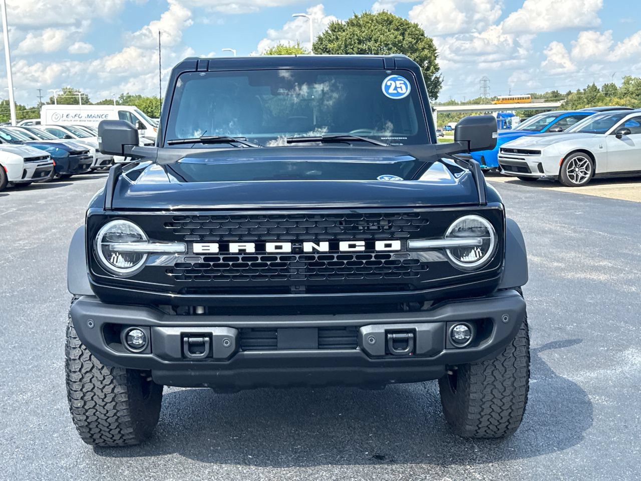 Used 2025 Ford Bronco Badlands AWD/4WD image 8