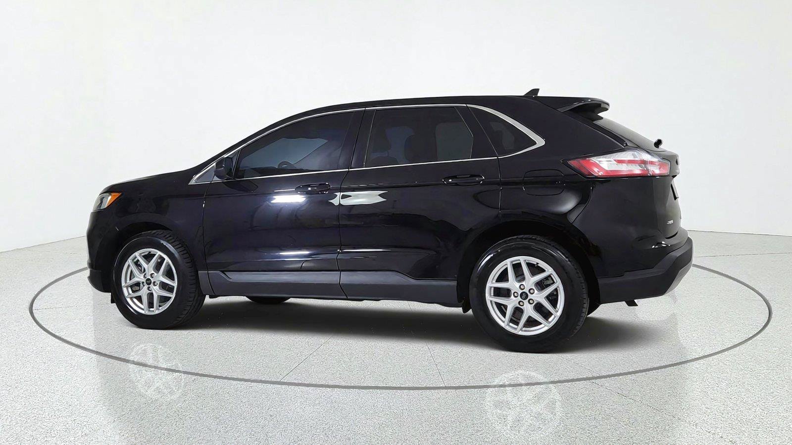 Used 2023 Ford Edge SEL AWD/4WD image 7