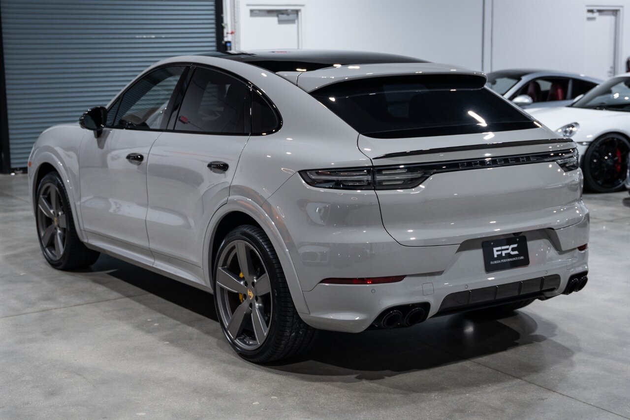 Used 2021 Porsche Cayenne Turbo AWD/4WD image 4