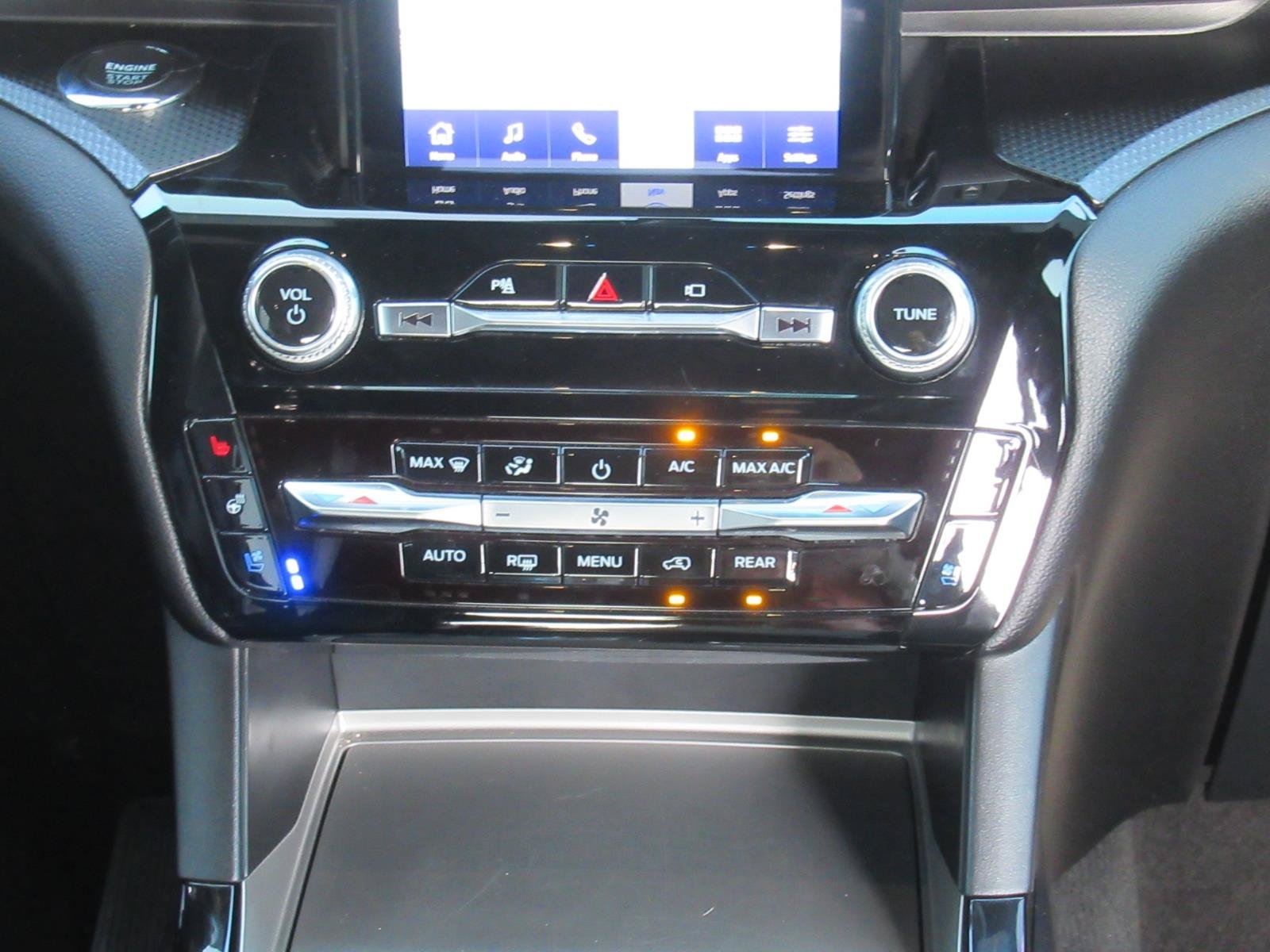 Used 2022 Ford Explorer ST w/ Equipment Group 401A AWD/4WD image 16