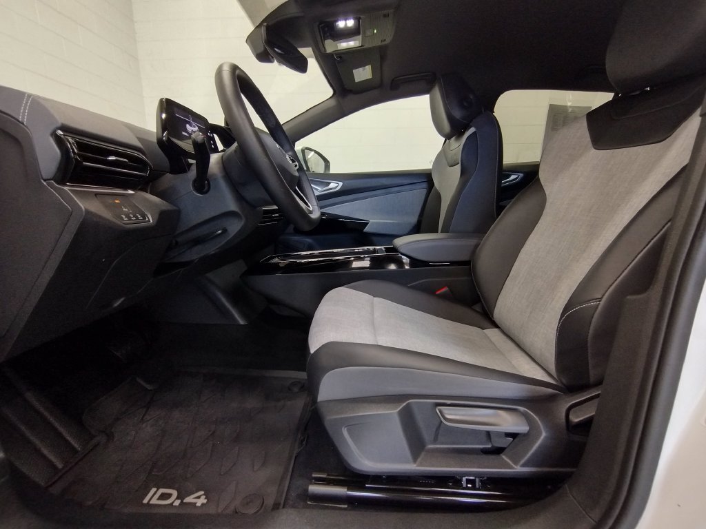 Certified 2023 Volkswagen ID.4 Pro AWD/4WD image 20