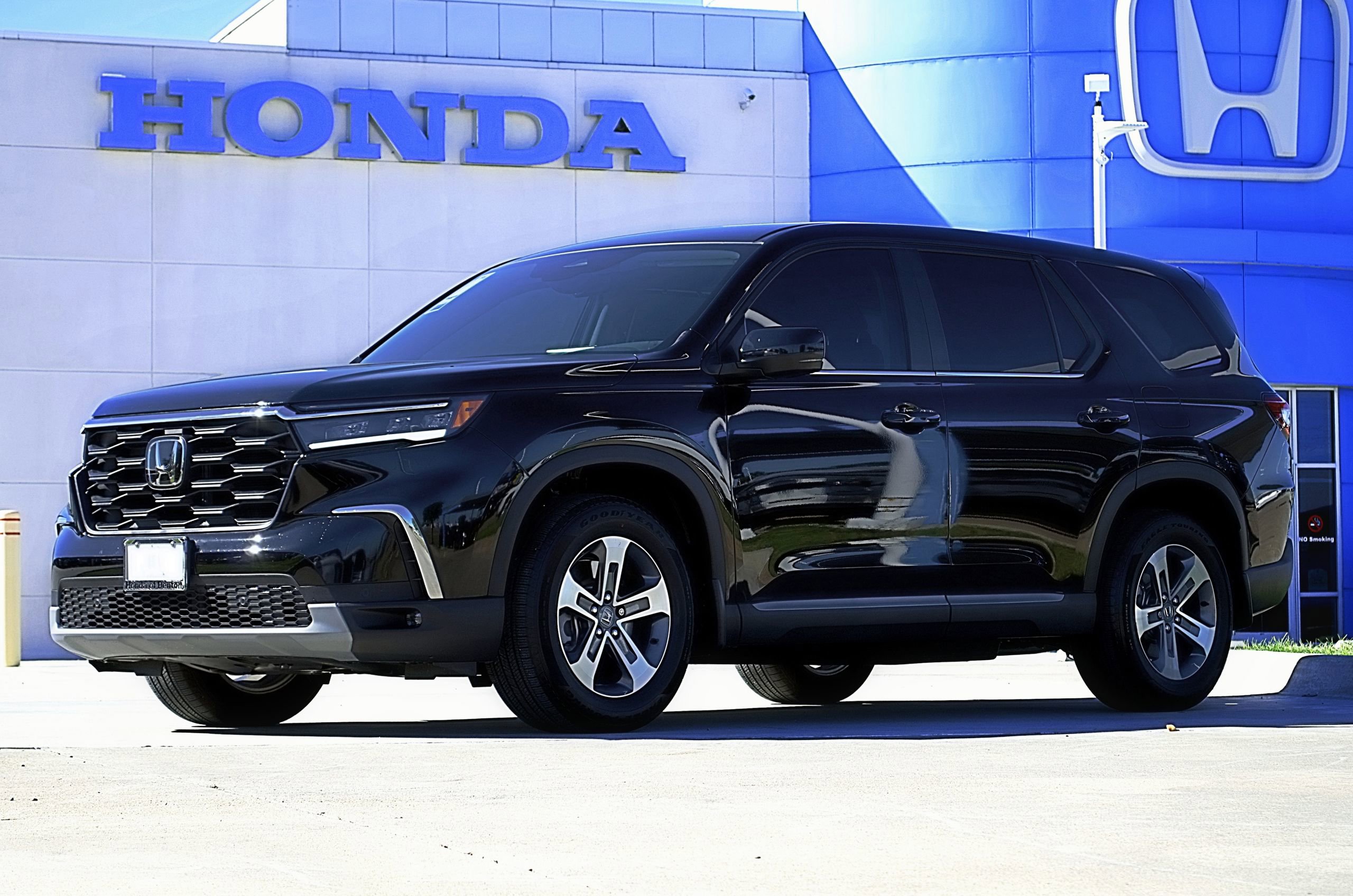 Used 2023 Honda Pilot EX-L image 1
