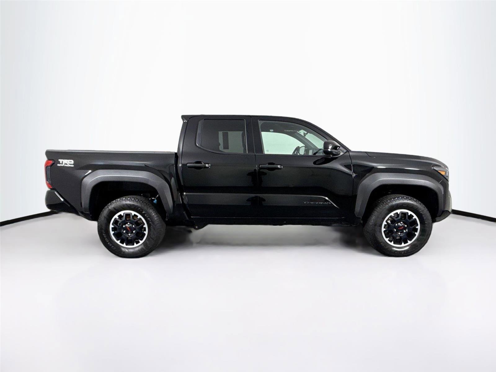 Certified 2025 Toyota Tacoma TRD Off-Road image 10