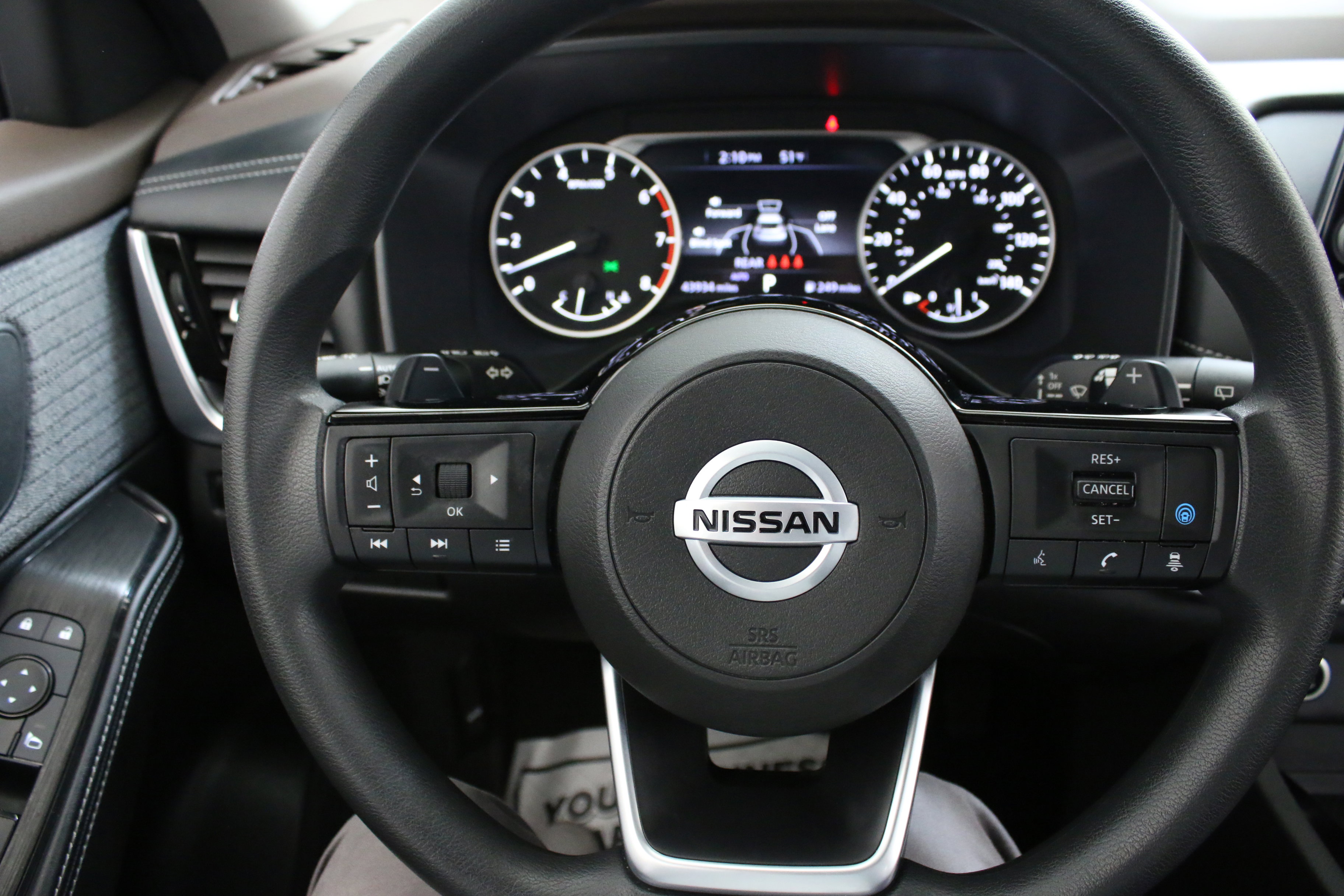 Used 2021 Nissan Rogue SV AWD/4WD image 13