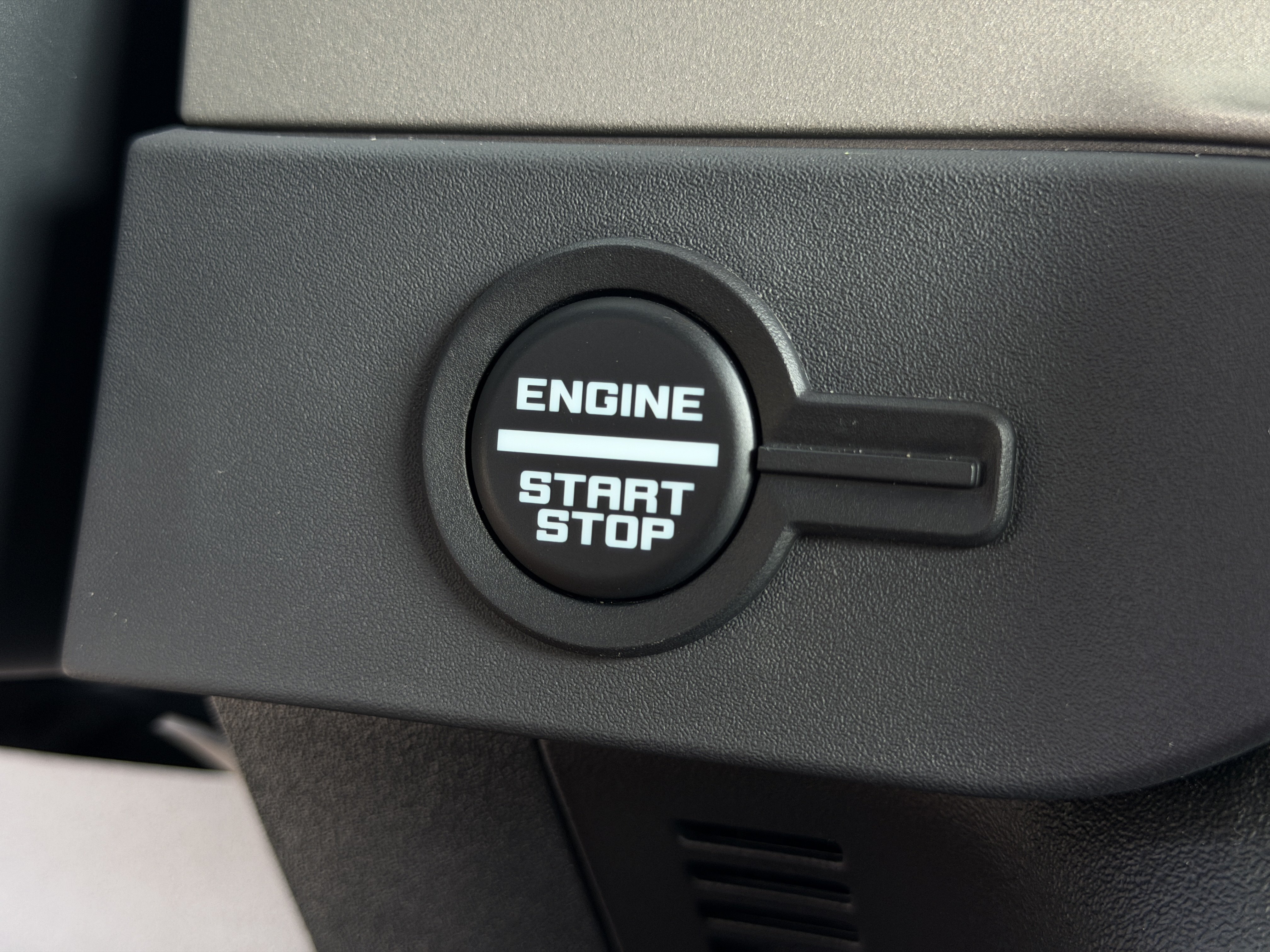 Used 2025 Ford Bronco Outer Banks AWD/4WD image 35