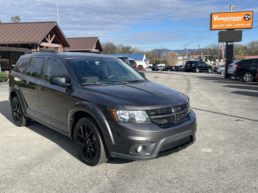 Used 2019 Dodge Journey SE w/ Connectivity Group