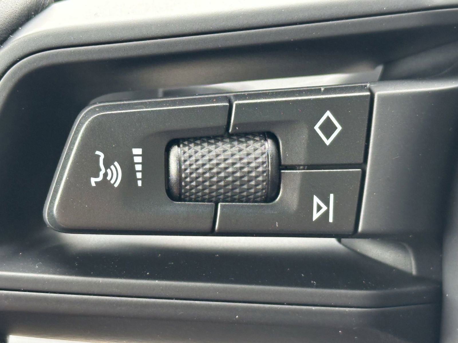 New 2026 Porsche Panamera 4 image 25